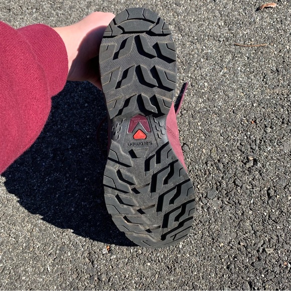 Women’s Salomon Outward GTX Waterproof Hiking Boot - Picture 10 of 13